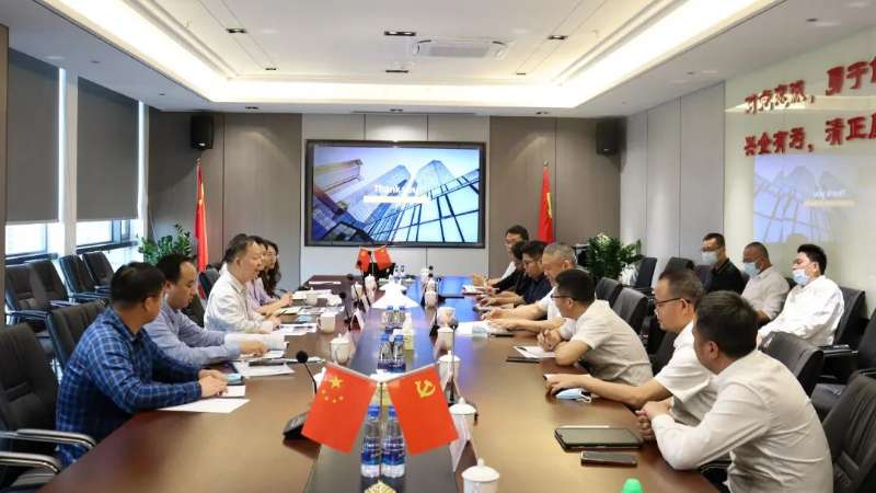 集團黨委副書記、董事鄧偉群帶隊到珠海建工集團督導檢查疫情防控和安全生產(chǎn)工作